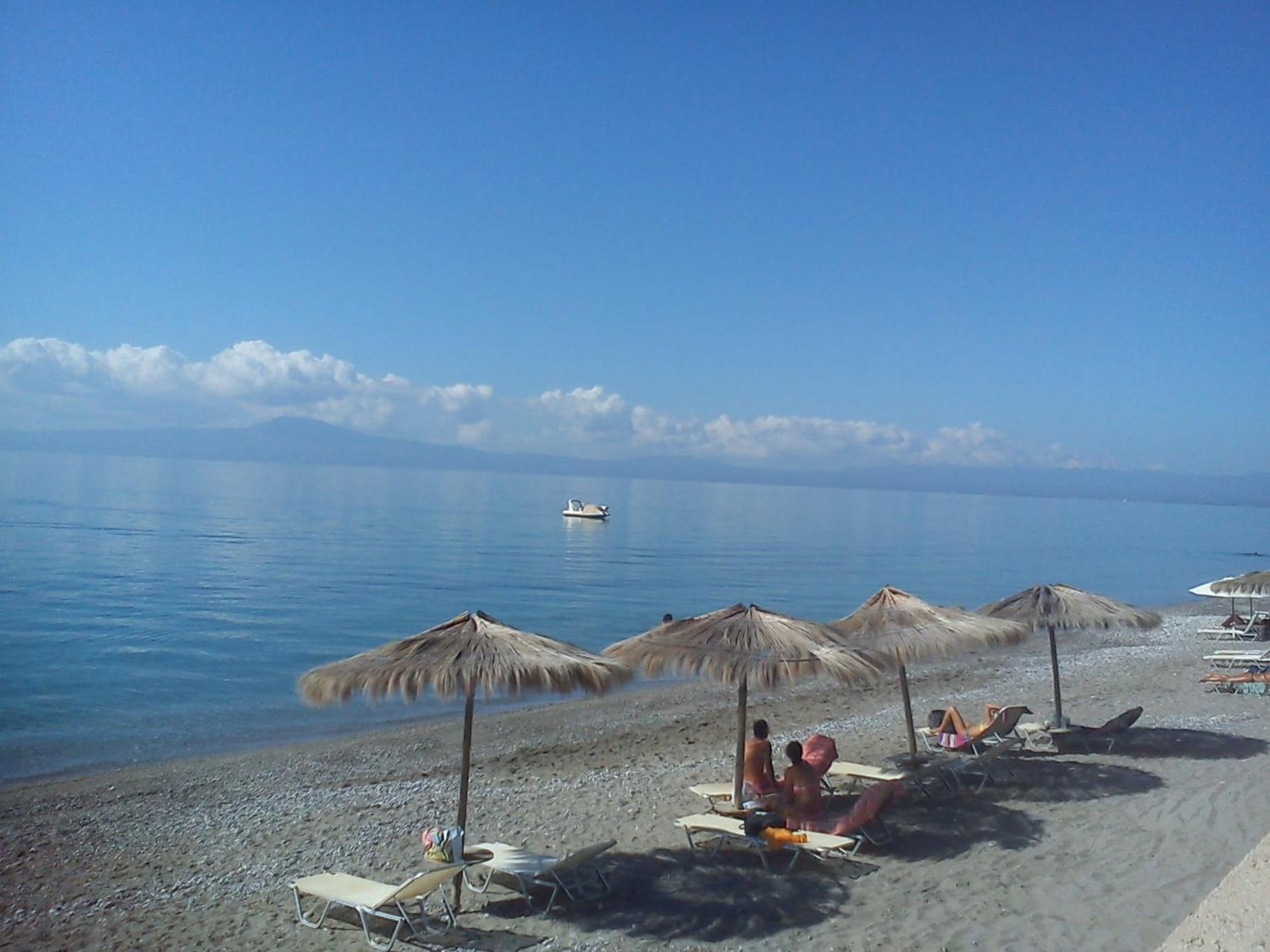 فيلا Avia Seaview Getaway - Konstantina'S Hidden Haven كالاماتا المظهر الخارجي الصورة