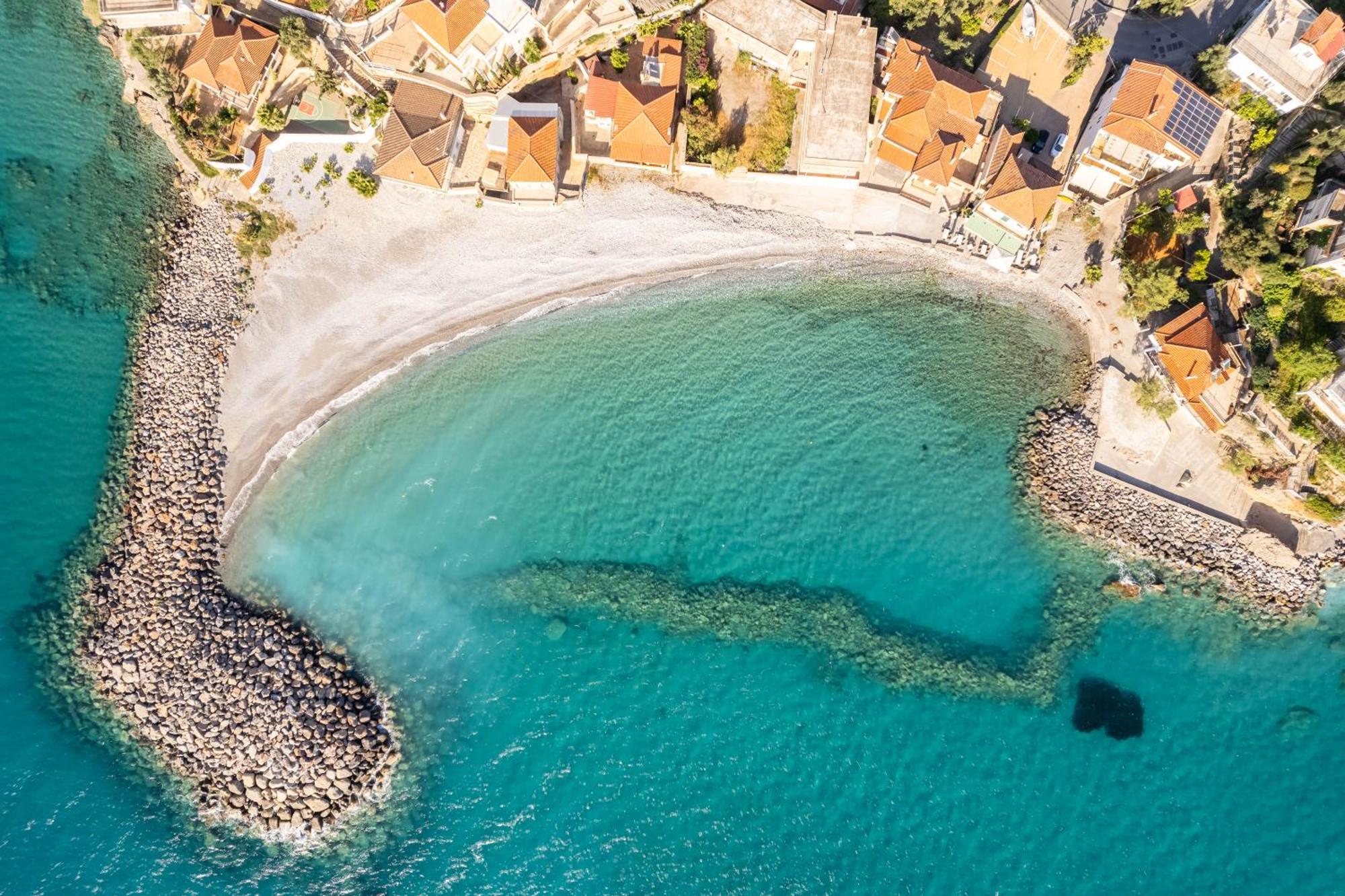 فيلا Avia Seaview Getaway - Konstantina'S Hidden Haven كالاماتا المظهر الخارجي الصورة